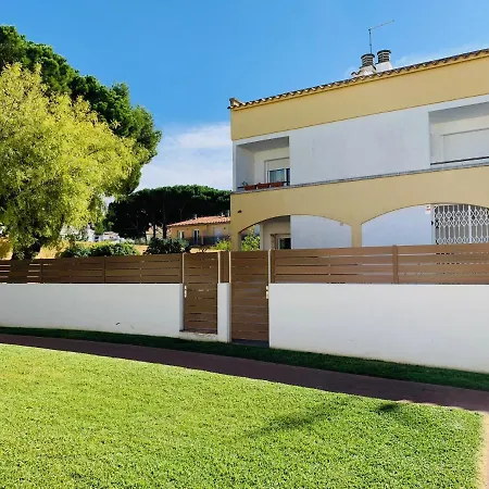 ⭑ House + Pool + Beach. What Else? Holiday home