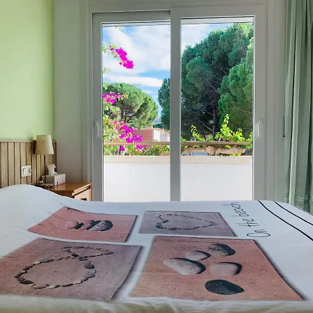 Holiday home ⭑ House + Pool + Beach. What Else? *